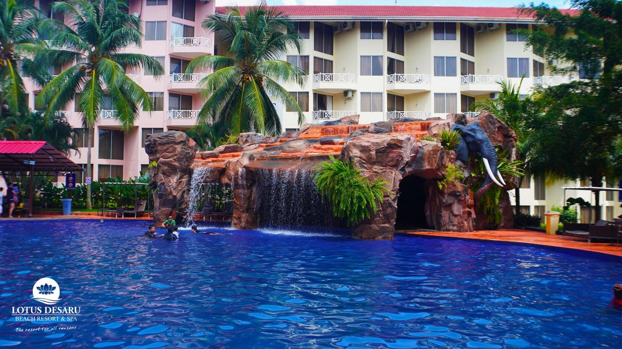 Lotus Desaru Beach Resort & Spa Bandar Penawar Extérieur photo