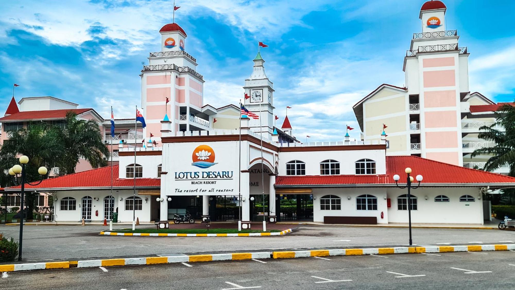 Lotus Desaru Beach Resort & Spa Bandar Penawar Extérieur photo